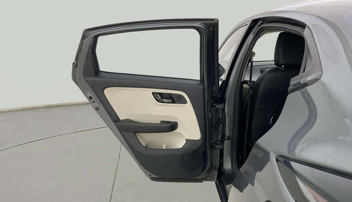 2024 Tata ALTROZ XM PLUS CNG, CNG, Manual, 13,283 km, LHS Rear Door