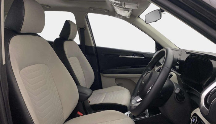 2021 KIA SONET HTX 1.0 IMT, Petrol, Manual, 22,909 km, Right Side Front Door Cabin