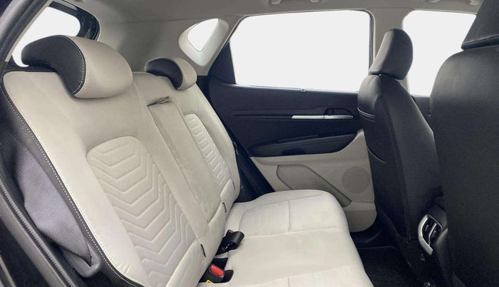2021 KIA SONET HTX 1.0 IMT, Petrol, Manual, 22,909 km, Right Side Rear Door Cabin