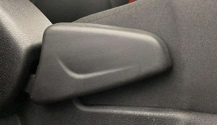 2024 Renault Kwid RXT 1.0 AMT, Petrol, Automatic, 3,441 km, Driver Side Adjustment Panel
