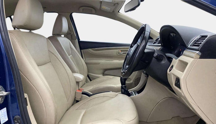 2020 Maruti Ciaz ALPHA  AT 1.5 SHVS PETROL, Petrol, Automatic, 64,524 km, Right Side Front Door Cabin
