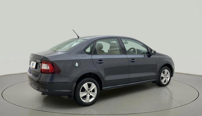 2018 Skoda Rapid AMBITION 1.6 MPI MT, Petrol, Manual, 41,281 km, Right Back Diagonal