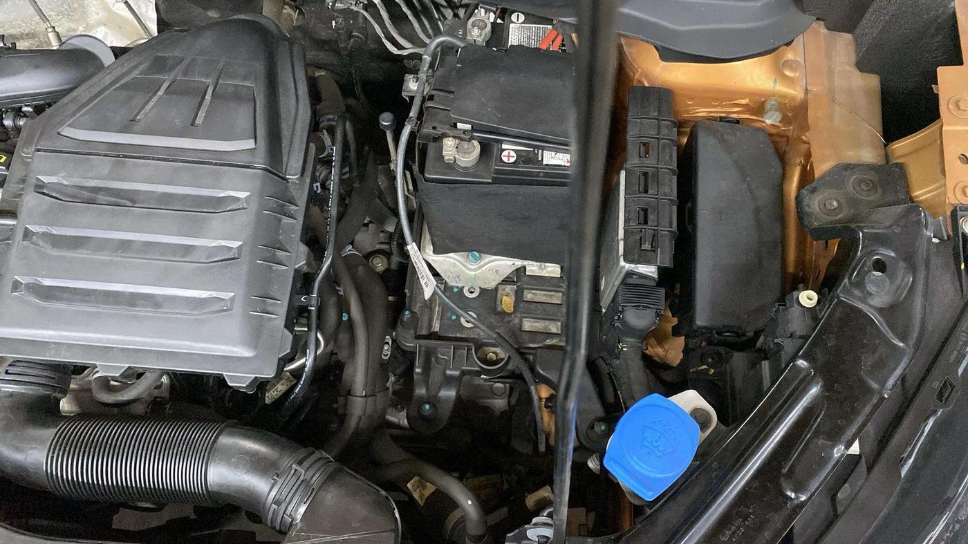 2022 Skoda KUSHAQ STYLE 1.0L TSI AT, Petrol, Automatic, 8,185 km, Engine View - Left