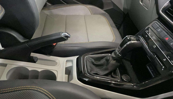 2022 Skoda KUSHAQ STYLE 1.0L TSI AT, Petrol, Automatic, 8,174 km, Gear Lever