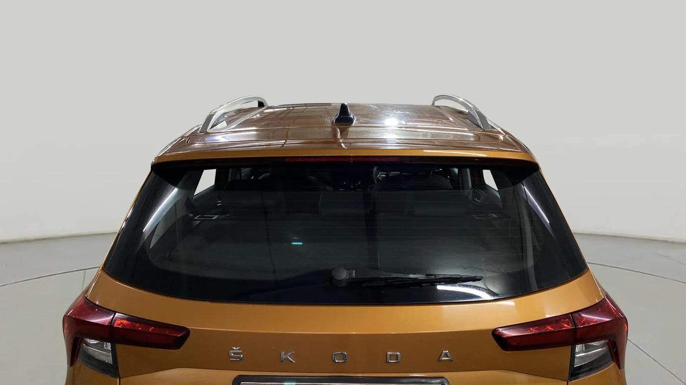 2022 Skoda KUSHAQ STYLE 1.0L TSI AT, Petrol, Automatic, 8,185 km, Rear Windshield