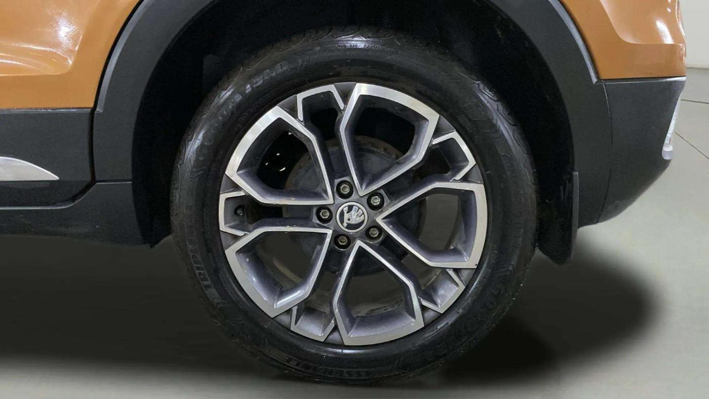 2022 Skoda KUSHAQ STYLE 1.0L TSI AT, Petrol, Automatic, 8,185 km, Left Rear Wheel