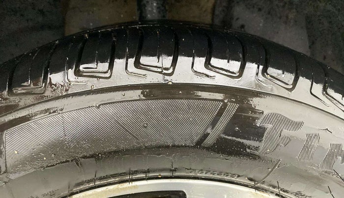 2021 Tata NEXON XZ PLUS PETROL SUNROOF, Petrol, Manual, 72,582 km, Right Front Tyre Tread