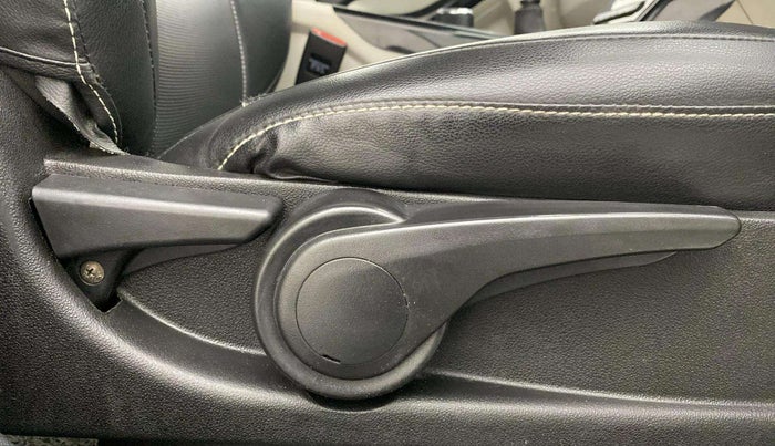 2021 Tata NEXON XZ PLUS PETROL SUNROOF, Petrol, Manual, 72,582 km, Driver Side Adjustment Panel