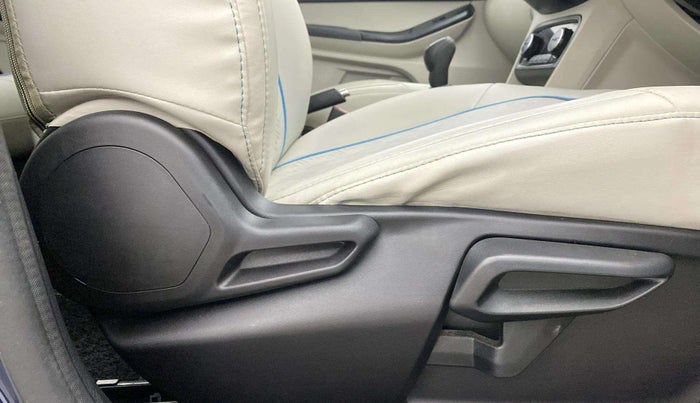 2023 Tata Tiago XZ PLUS CNG, CNG, Manual, 28,658 km, Driver Side Adjustment Panel