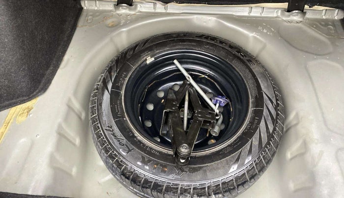 2022 Maruti Dzire VXI, Petrol, Manual, 21,527 km, Spare Tyre