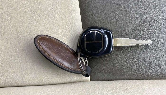 2022 Maruti Dzire VXI, Petrol, Manual, 21,527 km, Key Close Up