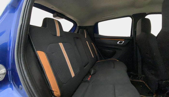 2020 Renault Kwid CLIMBER 1.0 (O), Petrol, Manual, 62,804 km, Right Side Rear Door Cabin