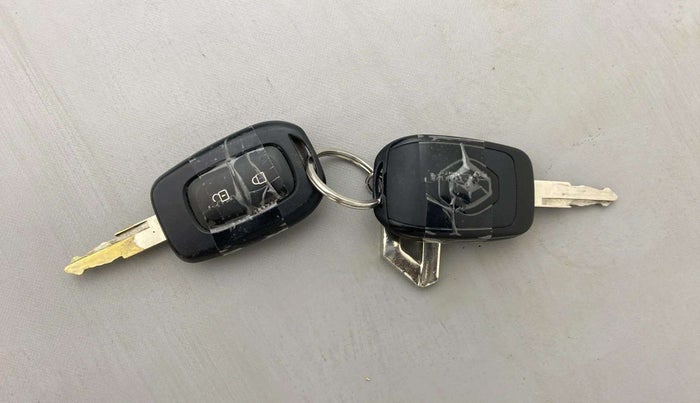 2021 Renault Kwid CLIMBER 1.0 AMT (O), Petrol, Automatic, 35,279 km, Key Close Up