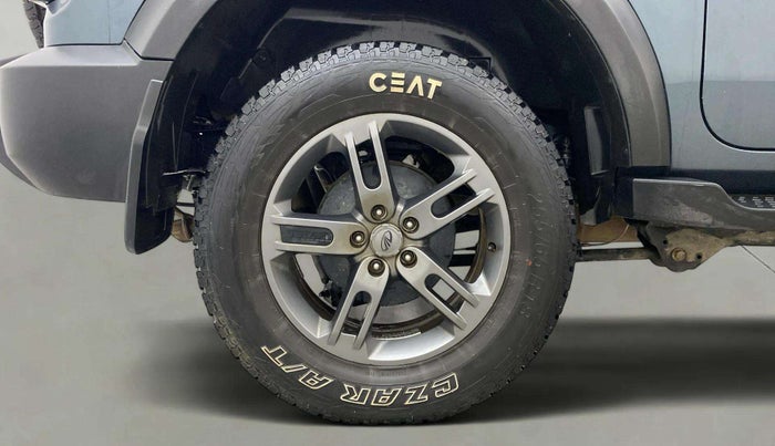 2022 Mahindra Thar LX D 4WD AT CONVERTIBLE, Diesel, Automatic, 32,906 km, Right Rear Wheel