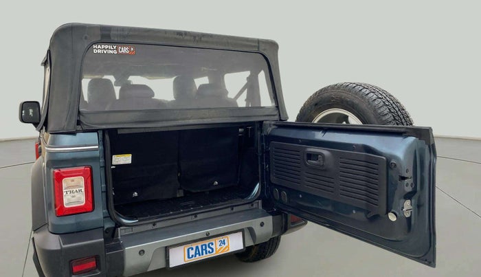 2022 Mahindra Thar LX D 4WD AT CONVERTIBLE, Diesel, Automatic, 32,906 km, Boot Door Open
