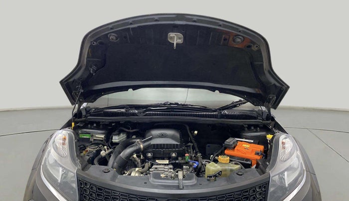 2019 Tata NEXON XM PETROL, Petrol, Manual, 57,924 km, Open Bonet