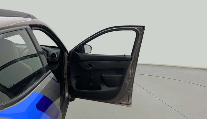 2017 Renault Kwid RXL, Petrol, Manual, 17,070 km, RHS Front Door