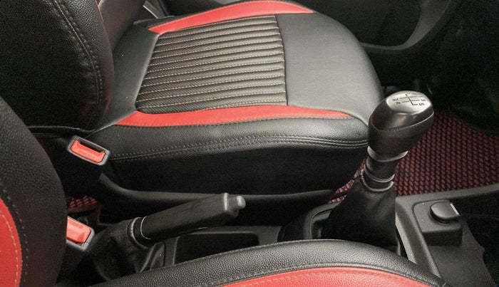 2017 Renault Kwid RXL, Petrol, Manual, 17,070 km, Gear Lever