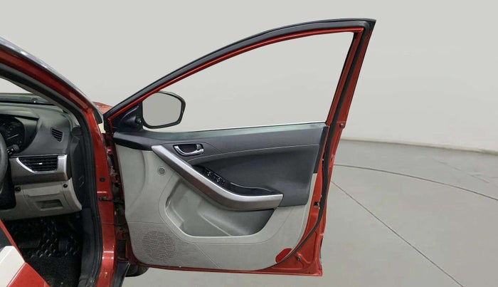 2018 Tata NEXON XZA PLUS PETROL DUAL TONE, Petrol, Automatic, 39,515 km, RHS Front Door