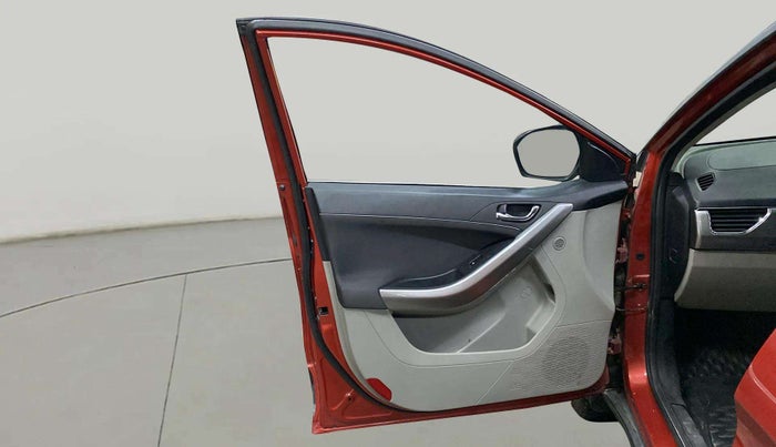 2018 Tata NEXON XZA PLUS PETROL DUAL TONE, Petrol, Automatic, 39,515 km, LHS Front Door