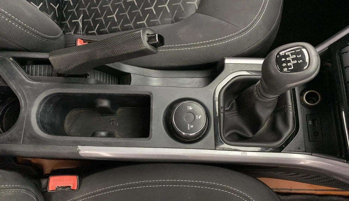 2021 Tata NEXON XM SUNROOF PETROL, Petrol, Manual, 94,777 km, Gear Lever