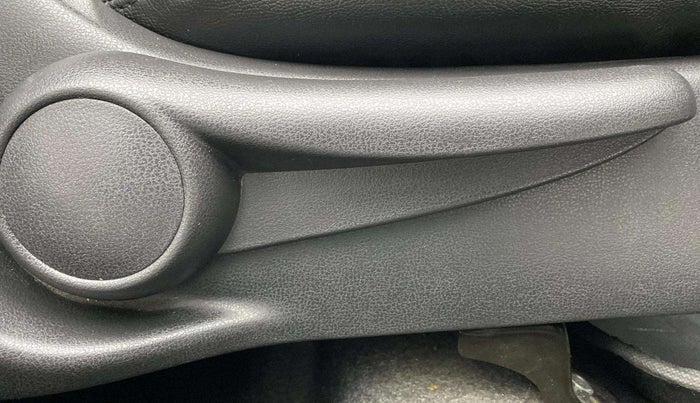 2016 Nissan Micra XV CVT, Petrol, Automatic, 46,702 km, Driver Side Adjustment Panel