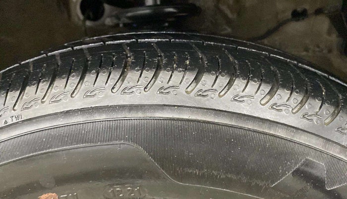 2021 Maruti S PRESSO VXI+, Petrol, Manual, 14,047 km, Right Front Tyre Tread