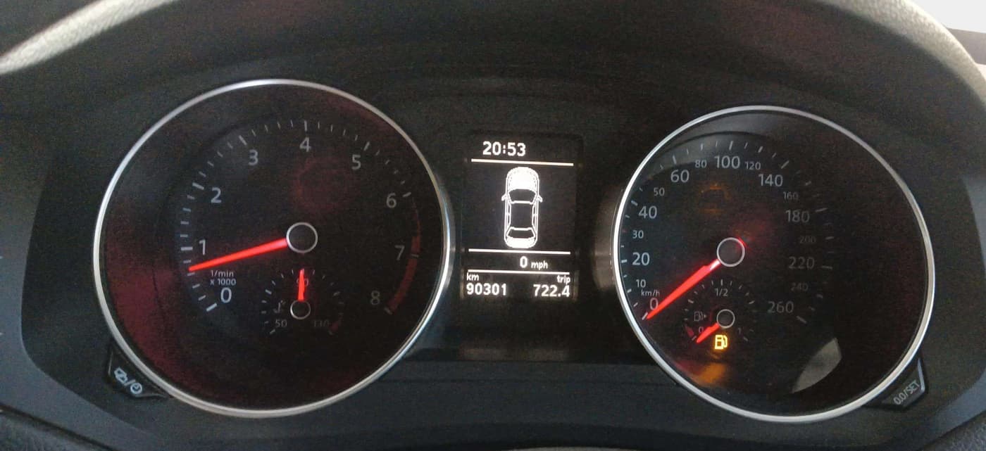 2015 Volkswagen Jetta COMFORTLINE TSI, Petrol, Manual, 90,207 km, Odometer Image