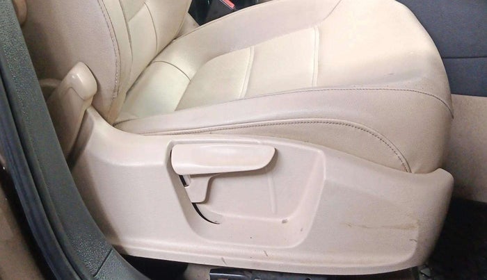 2015 Volkswagen Jetta COMFORTLINE TSI, Petrol, Manual, 90,207 km, Driver Side Adjustment Panel