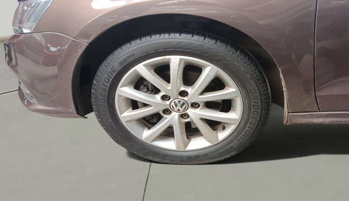 2015 Volkswagen Jetta COMFORTLINE TSI, Petrol, Manual, 90,207 km, Left Front Wheel