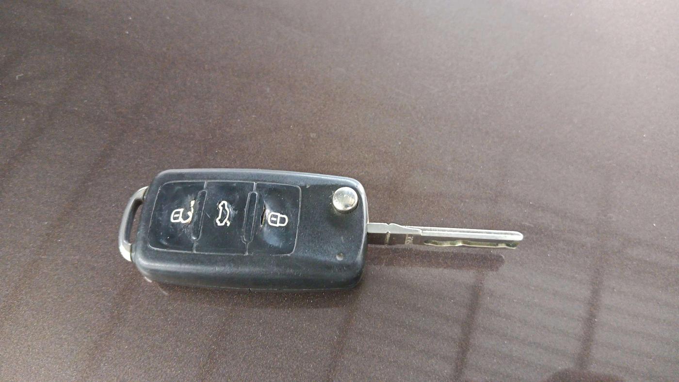 2015 Volkswagen Jetta COMFORTLINE TSI, Petrol, Manual, 90,207 km, Key Close Up