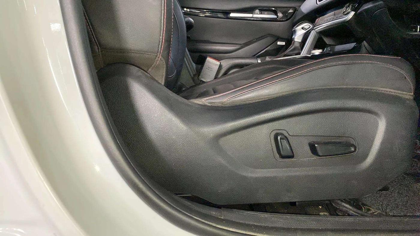2020 KIA SELTOS GTX PLUS AT 1.5 DIESEL, Diesel, Automatic, 86,411 km, Driver Side Adjustment Panel