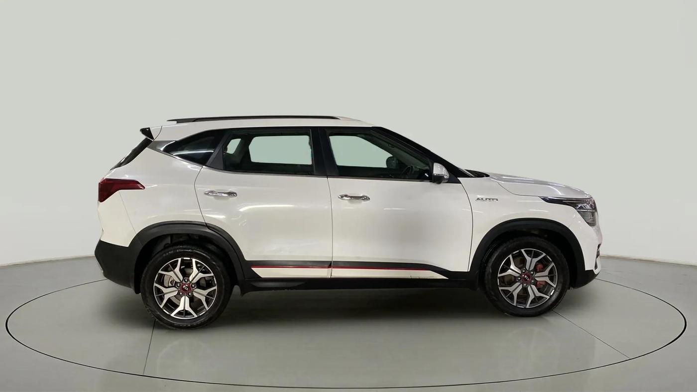 2020 KIA SELTOS GTX PLUS AT 1.5 DIESEL, Diesel, Automatic, 86,411 km, Right Side View
