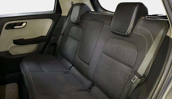 2022 Tata ALTROZ XZ PETROL, Petrol, Manual, 21,200 km, Right Side Rear Door Cabin