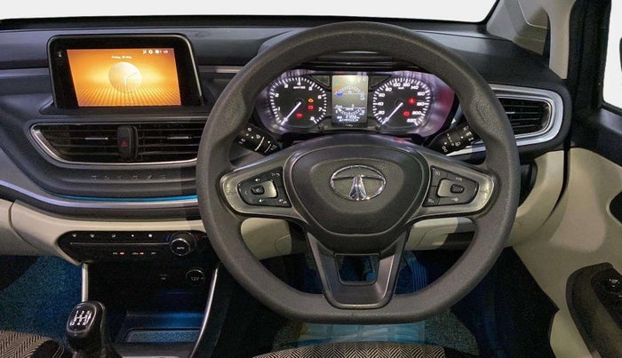 2022 Tata ALTROZ XZ PETROL, Petrol, Manual, 21,200 km, Steering Wheel Close Up