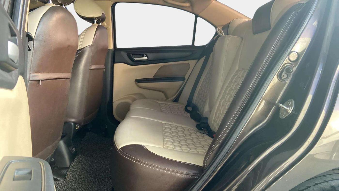 2020 Honda Amaze 1.2L I-VTEC VX, Petrol, Manual, 63,167 km, Right Side Rear Door Cabin