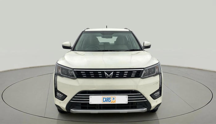2023 Mahindra XUV300 W8 (O) 1.2 PETROL, Petrol, Manual, 18,041 km, Front