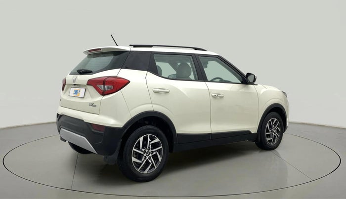 2023 Mahindra XUV300 W8 (O) 1.2 PETROL, Petrol, Manual, 18,041 km, Right Back Diagonal