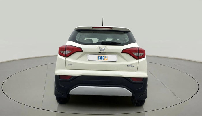 2023 Mahindra XUV300 W8 (O) 1.2 PETROL, Petrol, Manual, 18,041 km, Back/Rear