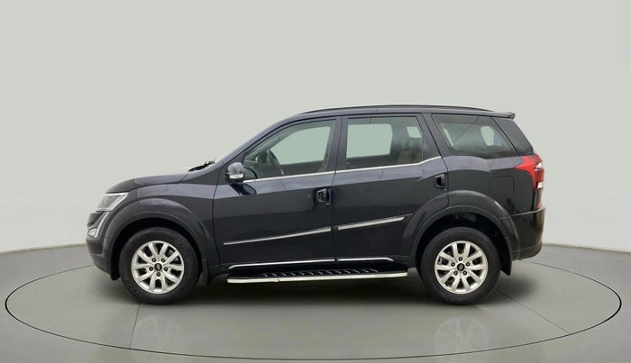 2018 Mahindra XUV500 W11 AT, Diesel, Automatic, 1,04,037 km, Left Side