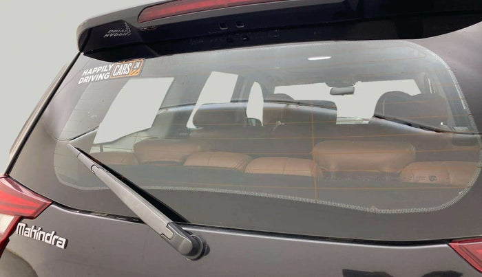 2018 Mahindra XUV500 W11 AT, Diesel, Automatic, 1,04,037 km, Rear Wiper