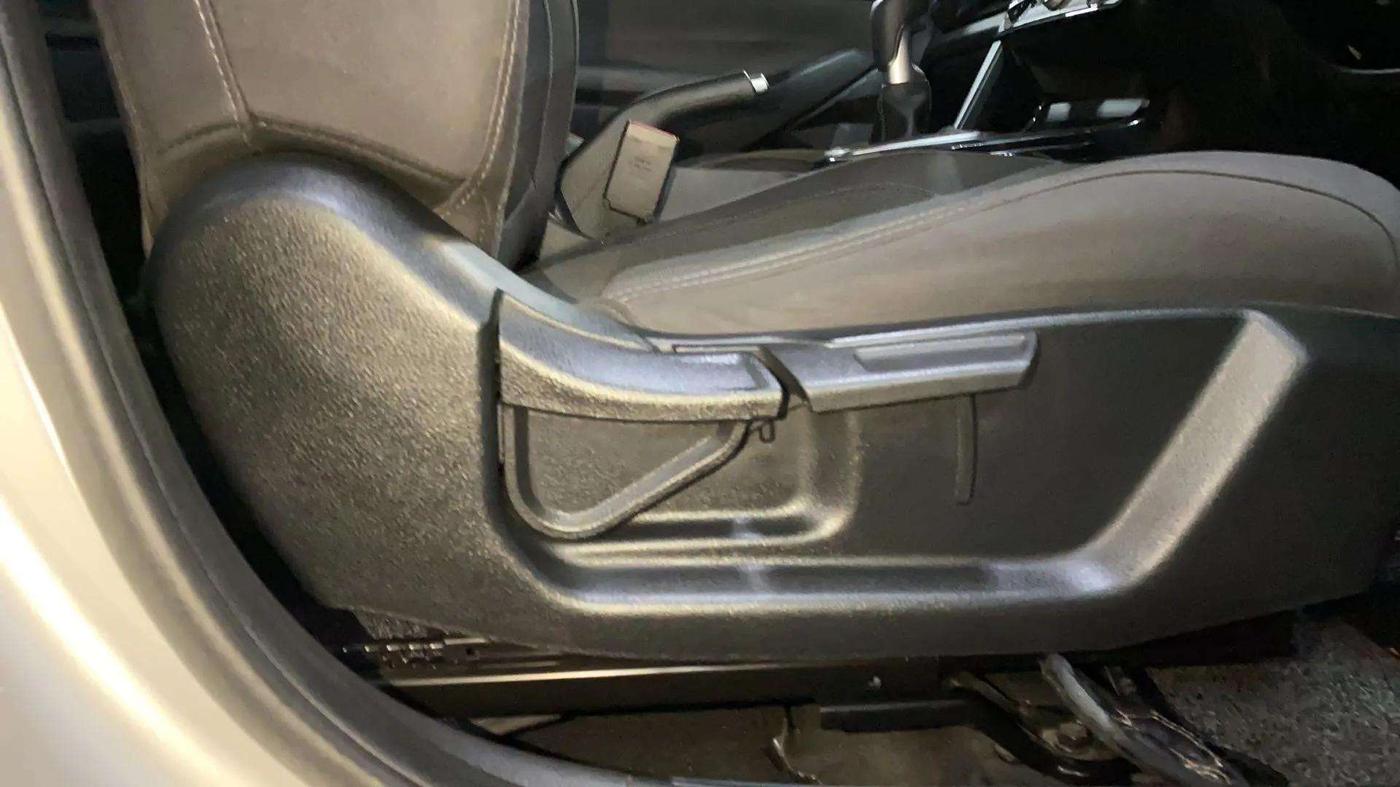 2022 KIA SELTOS HTK PLUS 1.5, Petrol, Manual, 23,023 km, Driver Side Adjustment Panel