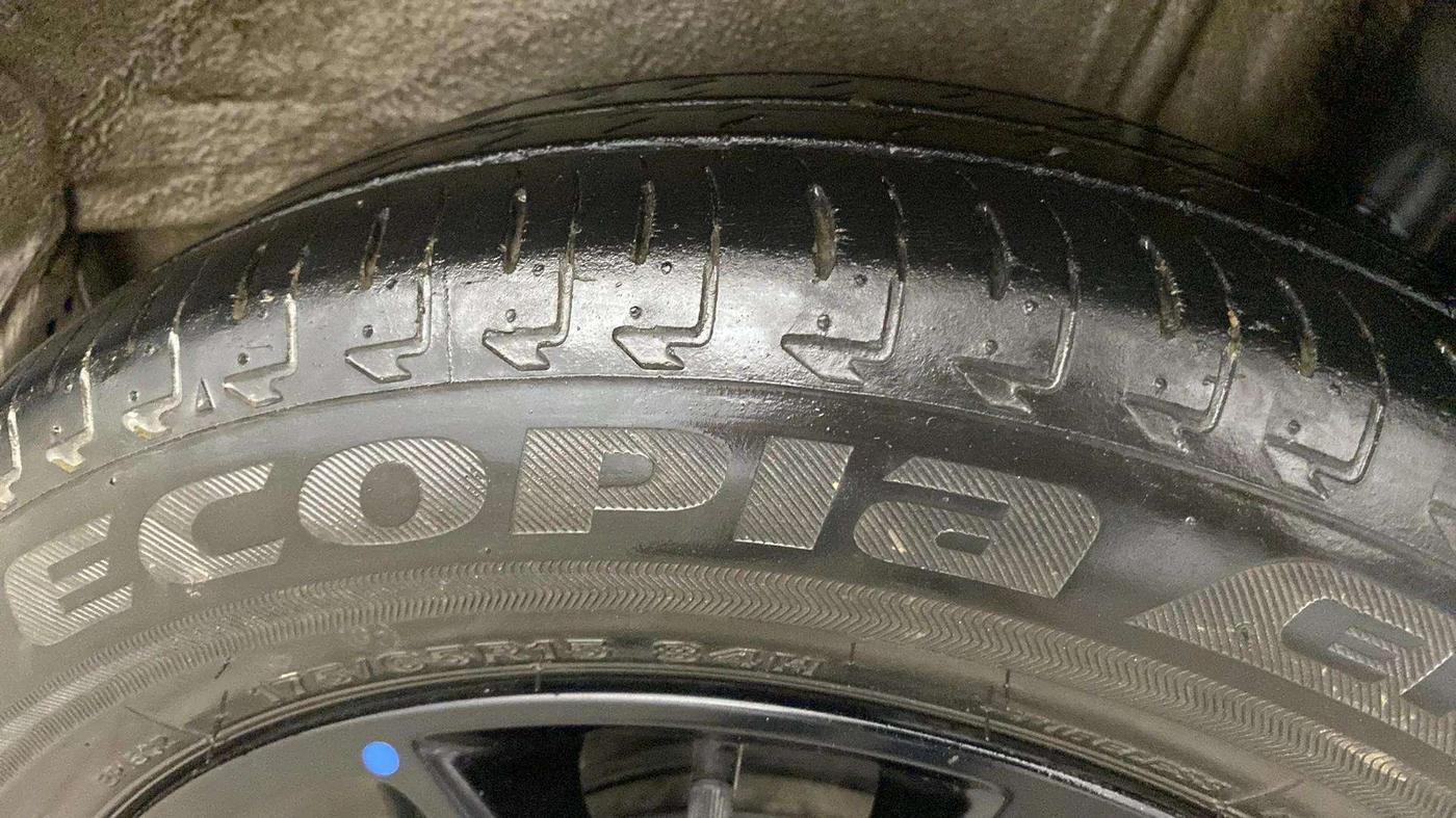 2019 Maruti IGNIS ZETA 1.2 AMT, Petrol, Automatic, 75,095 km, Right Rear Tyre Tread