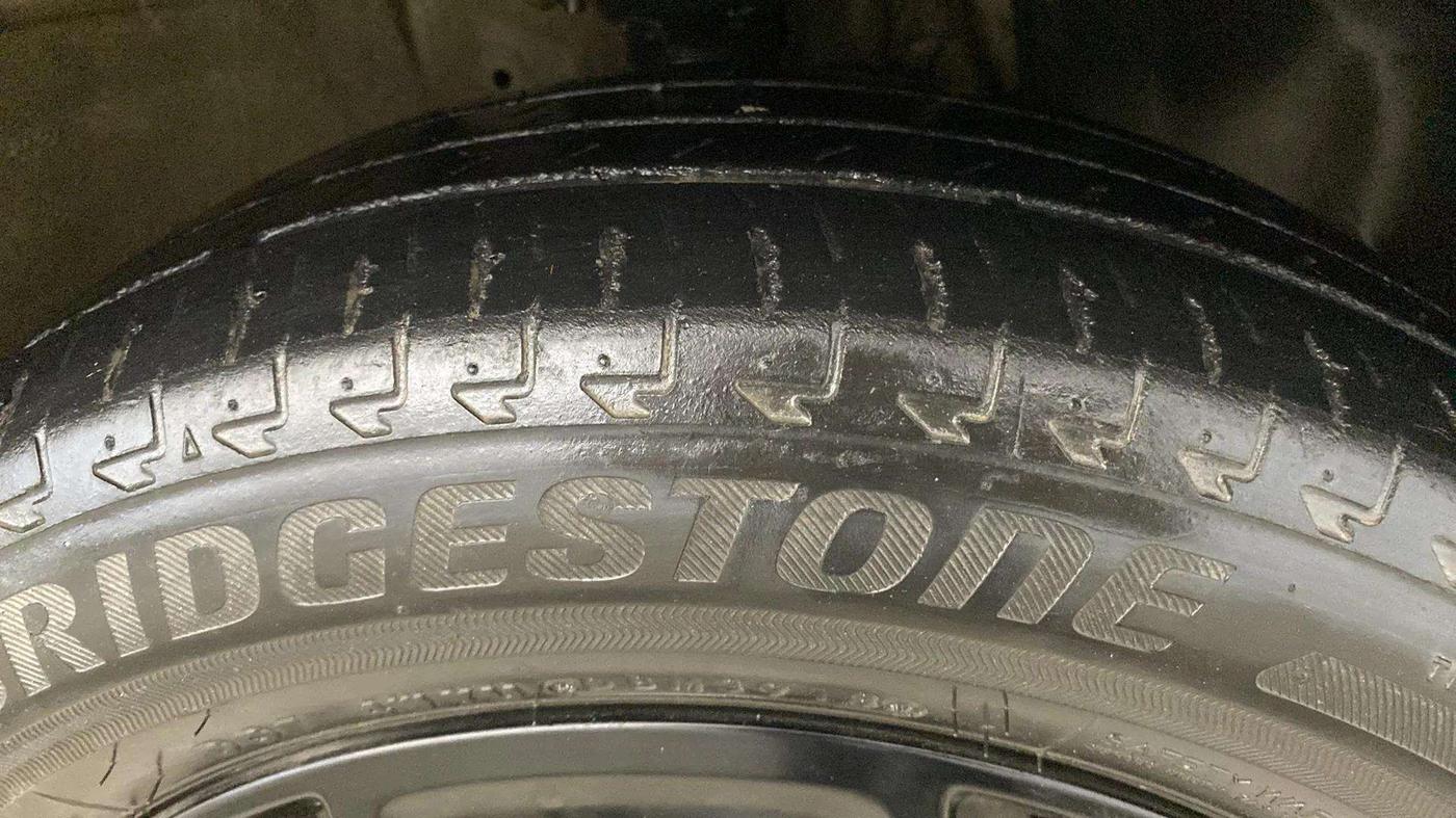 2019 Maruti IGNIS ZETA 1.2 AMT, Petrol, Automatic, 75,095 km, Right Front Tyre Tread