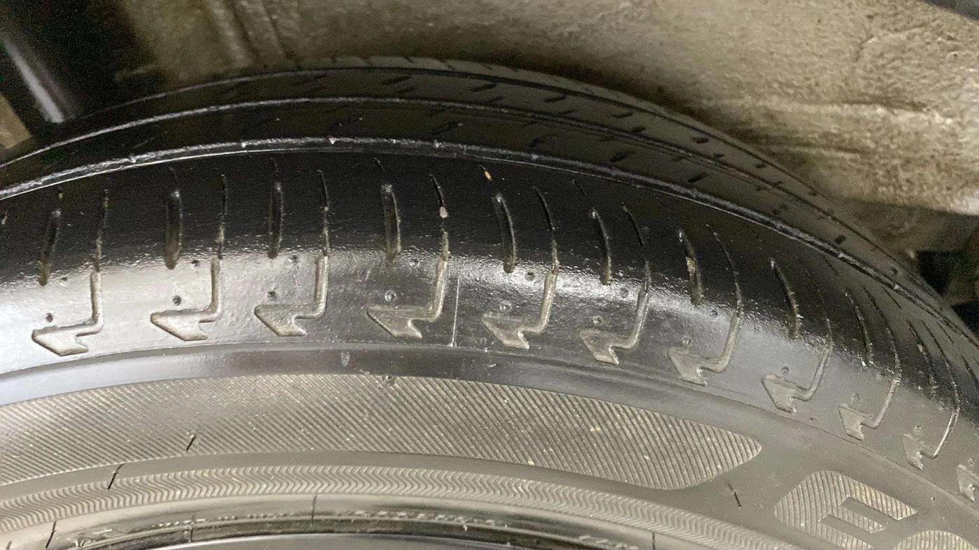 2019 Maruti IGNIS ZETA 1.2 AMT, Petrol, Automatic, 75,095 km, Left Front Tyre Tread