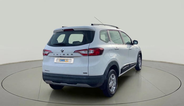 2019 Renault TRIBER RXZ, Petrol, Manual, 26,789 km, Right Back Diagonal