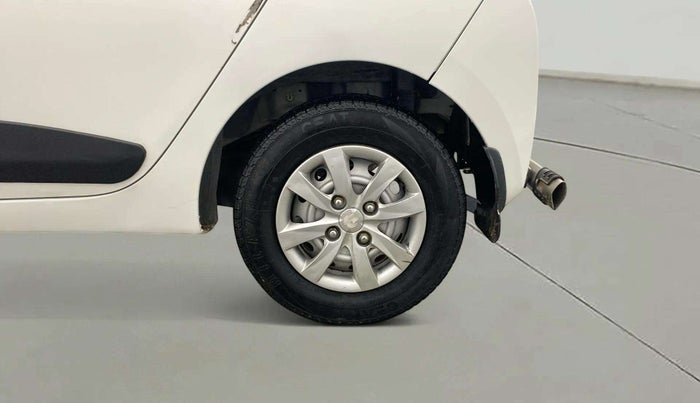 2016 Hyundai Eon ERA +, Petrol, Manual, 16,257 km, Left Rear Wheel