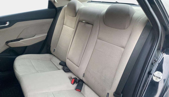 2020 Hyundai Verna SX 1.5 VTVT, Petrol, Manual, 36,380 km, Right Side Rear Door Cabin