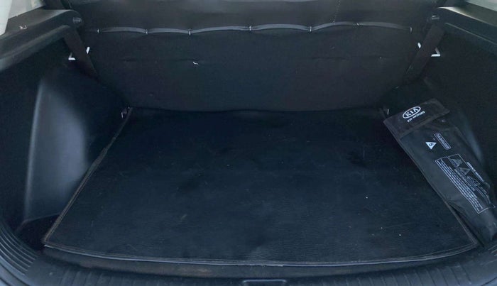 2020 KIA SELTOS HTK PLUS AT 1.5 DIESEL, Diesel, Automatic, 56,936 km, Boot Inside
