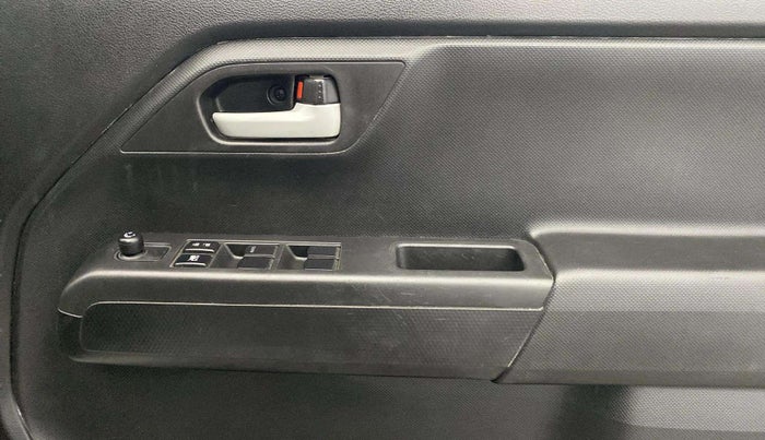2023 Maruti New Wagon-R VXI CNG 1.0, CNG, Manual, 41,837 km, Driver Side Door Panels Control